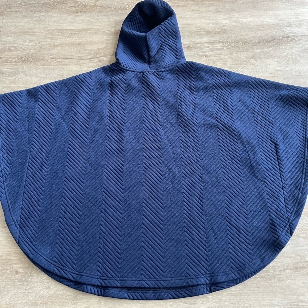 CHICO’S Quilted Hooded Blue Poncho SZ L/XL NWT - Picture 6 of 6